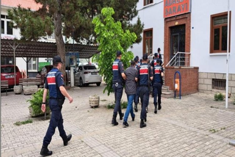 Eskişehir'de &ccedil;aldılar Antalya'da sattılar! Ş&uuml;phelilerden 3'&uuml; tutuklandı