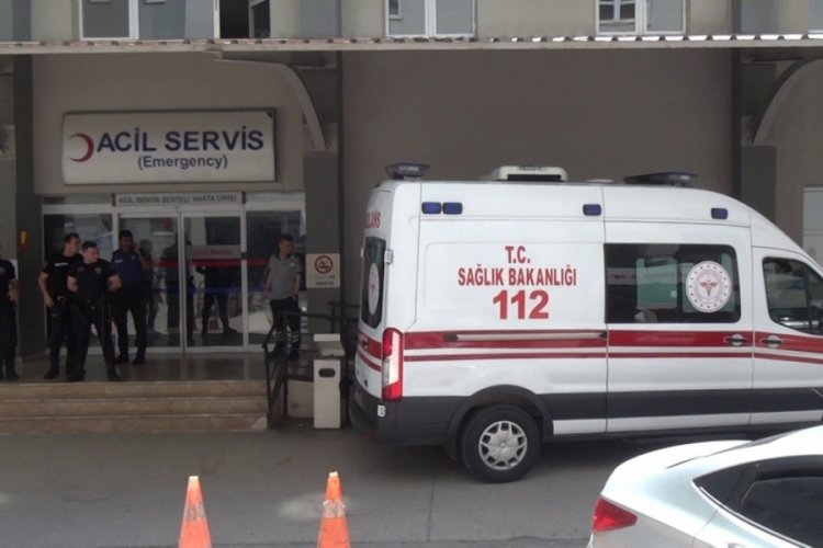 Balıkesir Bandırma'da silahlı &ccedil;atışma: 1'i ağır 7 yaralı
