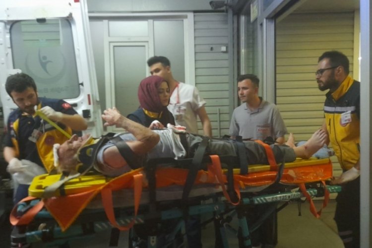 Zonguldak'da bı&ccedil;aklı kavga: 2 yaralı