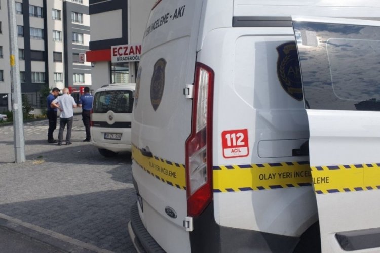 Kayseri'de 5. kattan d&uuml;şen gen&ccedil; kız ağır yaralandı