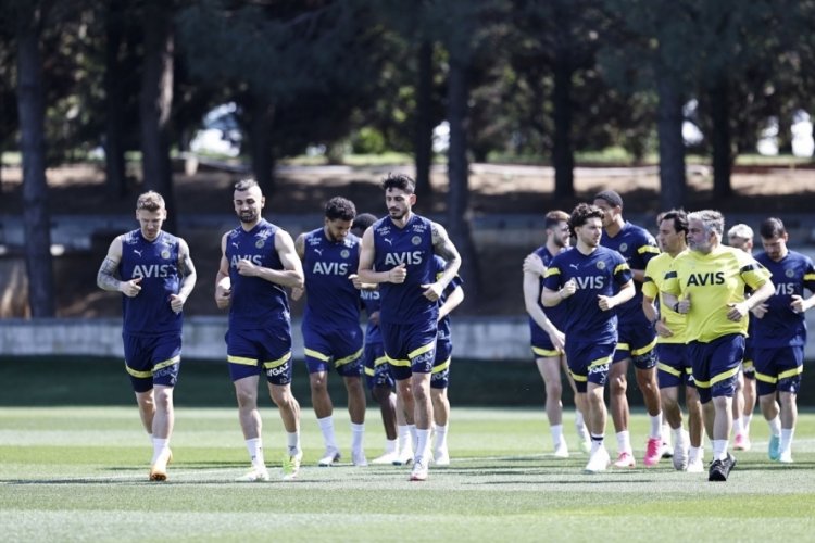 Fenerbah&ccedil;e, Galatasaray ma&ccedil;ı hazırlıklarında