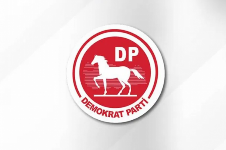 Demokrat Parti Kadın Kolları Genel Başkanı Fatma Yavuz istifa etti