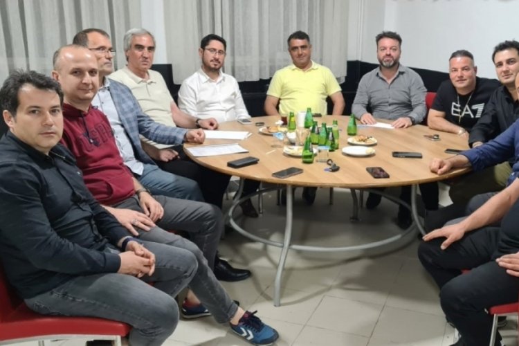Manisaspor'da yeni y&ouml;netimin g&ouml;rev dağılımı yapıldı