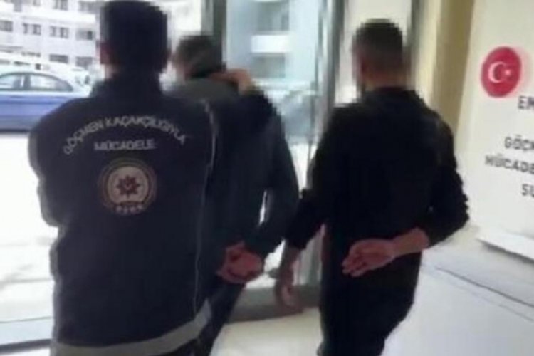 İstanbul'da ka&ccedil;ak g&ouml;&ccedil;men operasyonu: 3 ş&uuml;pheli tutuklandı