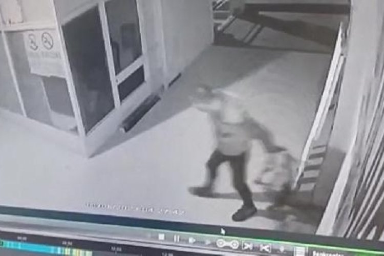 Bursa'da pilavcı d&uuml;kkanında 30 bin liralık hırsızlık!