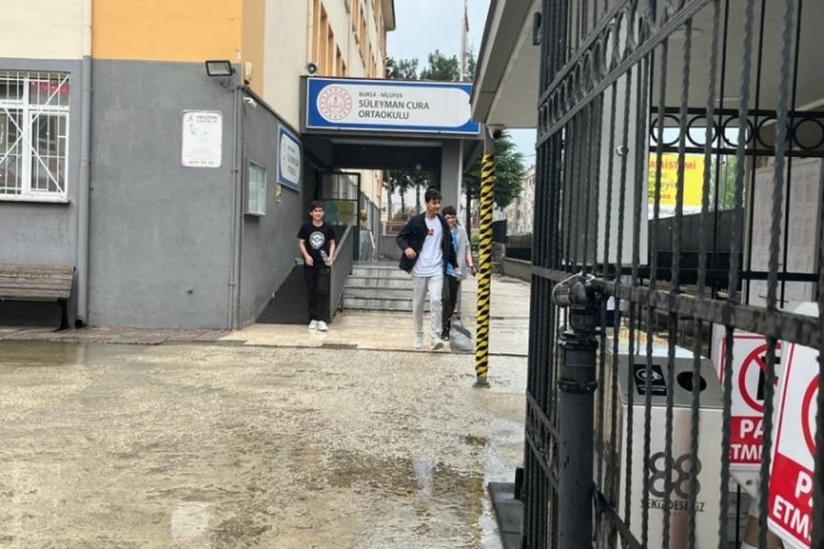 Bursa'da LGS'ye giren &ouml;ğrencilerin sınavı nasıl ge&ccedil;ti?