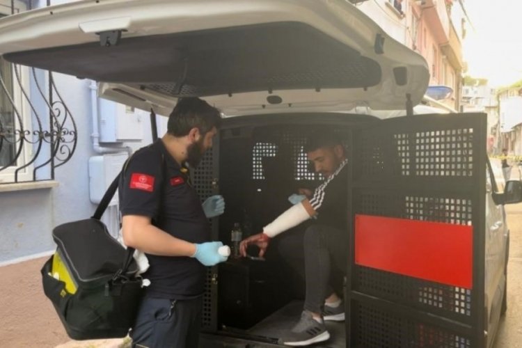 Bursa'da &uuml;vey babası ve annesini bı&ccedil;aklayan saldırgan tutuklandı