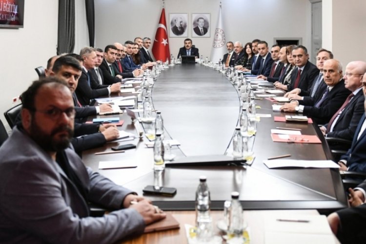 Milli Eğitim Bakanı Tekin ilk toplantısını yaptı