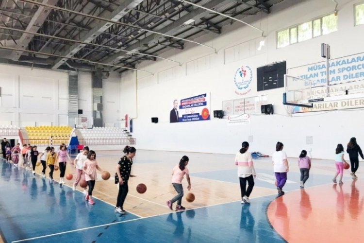 Deprem b&ouml;lgesinde spor okulu a&ccedil;ılacak