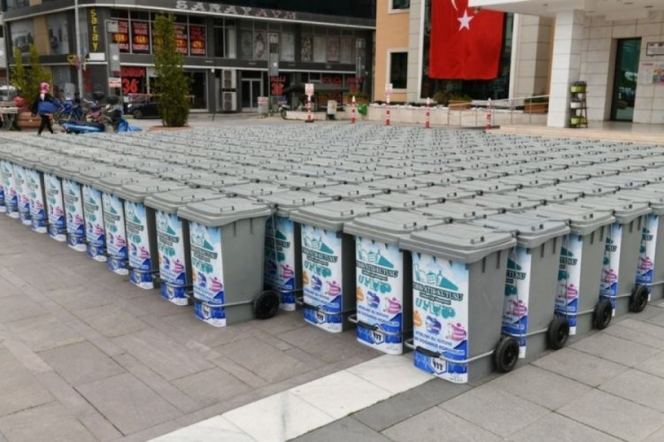 Mustafakemalpaşa Belediyesi'nden M&uuml;ge Anlı'ya konteyner &ccedil;ağrısı
