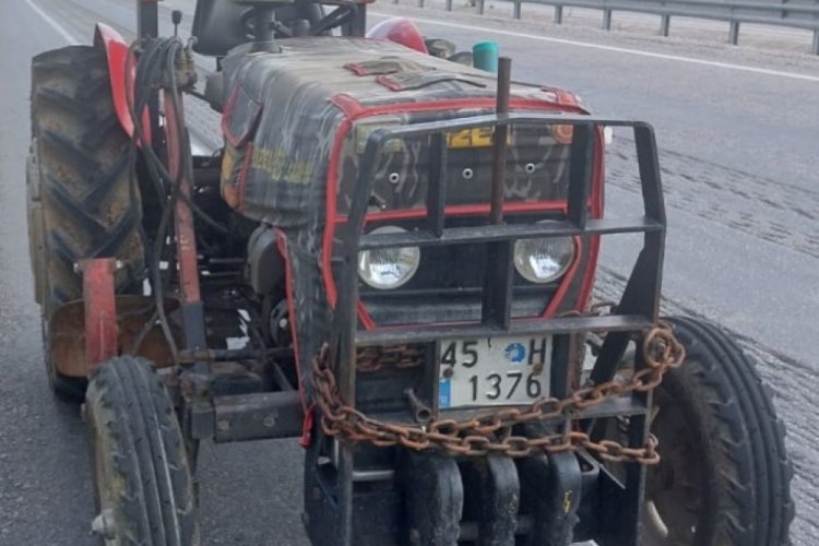 Manisa'da trakt&ouml;rden d&uuml;şen &ccedil;ocuk yaşamını yitirdi