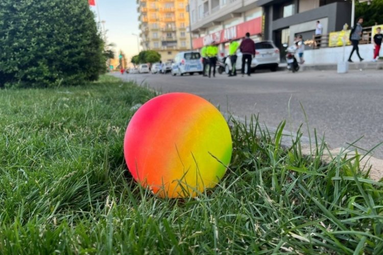 Kilis'te yolun karşısına ge&ccedil;meye &ccedil;alışan &ccedil;ocuğa motosiklet &ccedil;arptı