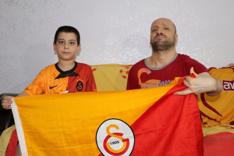 Engeli, Galatasaray aşkına engel olamadı