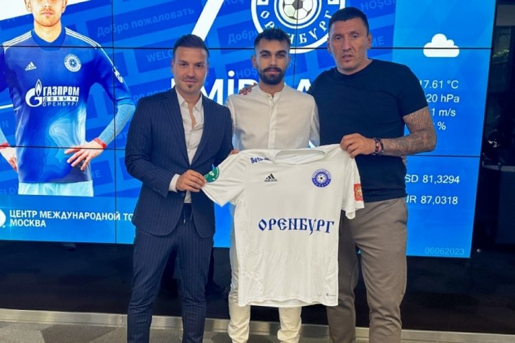 Emircan G&uuml;rl&uuml;k Orenburg'a transfer oldu