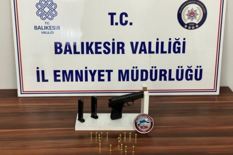Balıkesir'de aranan 24 şahıstan 14'&uuml; tutuklandı