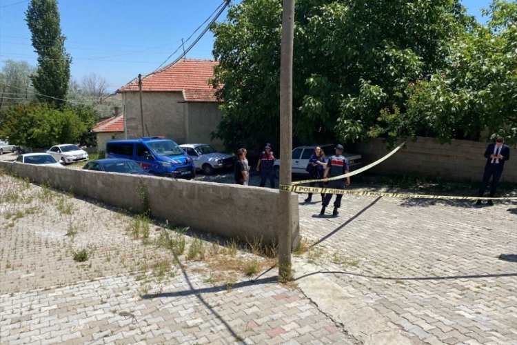Aksaray'da pazarda pompalı t&uuml;fekli saldırı: 5 yaralı