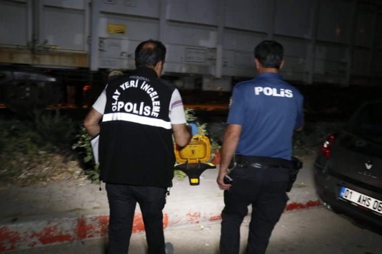 Adana'da y&uuml;k treninin &ccedil;arptığı gen&ccedil; yaşam m&uuml;cadelesi veriyor
