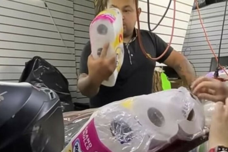 Meksika'da depremzedeler i&ccedil;in bağışlanan &uuml;r&uuml;nleri markette sattılar