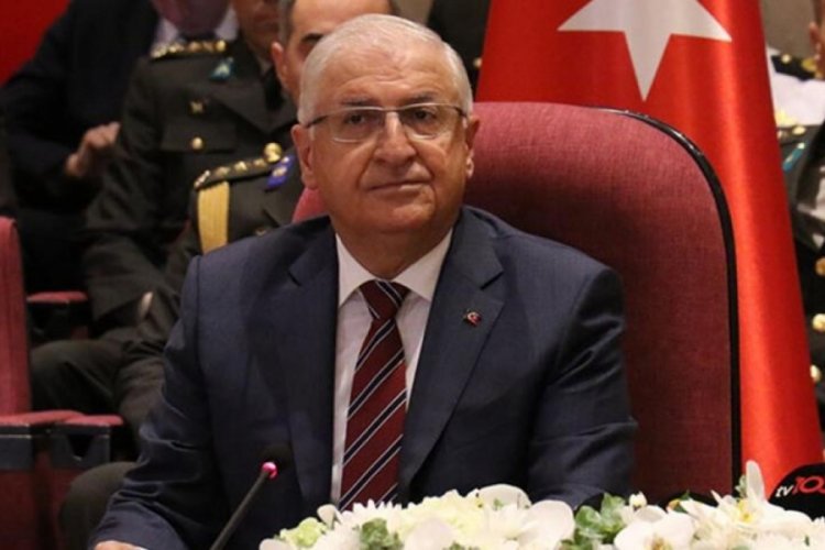 Bakan G&uuml;ler İran Genelkurmay Başkanı ile g&ouml;r&uuml;şt&uuml;