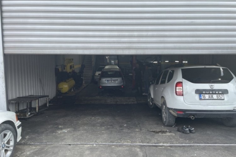 Bursa'da otomobil tamirhanesine silahlı saldırı: 1 ağır yaralı