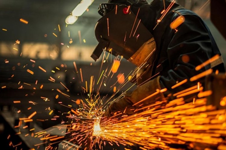 Sanayi &uuml;retim endeksi nisan ayında azaldı