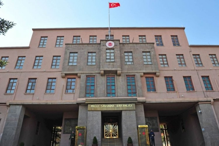 Pen&ccedil;e Kilit b&ouml;lgesinde 2 PKK'lı &ouml;ld&uuml;r&uuml;ld&uuml;