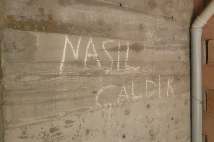 Hırsızların pişkinliği 'pes' dedirtti: Bırakılan notu g&ouml;ren vatandaş şoke oldu