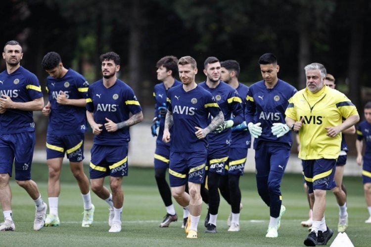 Fenerbah&ccedil;e, Başakşehir ma&ccedil;ı hazırlıklarına devam etti