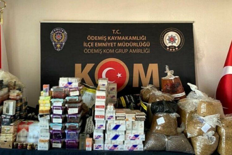 İzmir'de ka&ccedil;ak sigara operasyonunda 5 kişi g&ouml;zaltına alındı