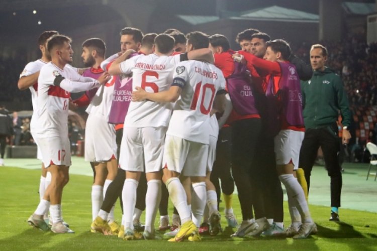 A Milli Futbol Takımı'nın Letonya ve Galler ma&ccedil;larının aday kadrosu a&ccedil;ıklandı