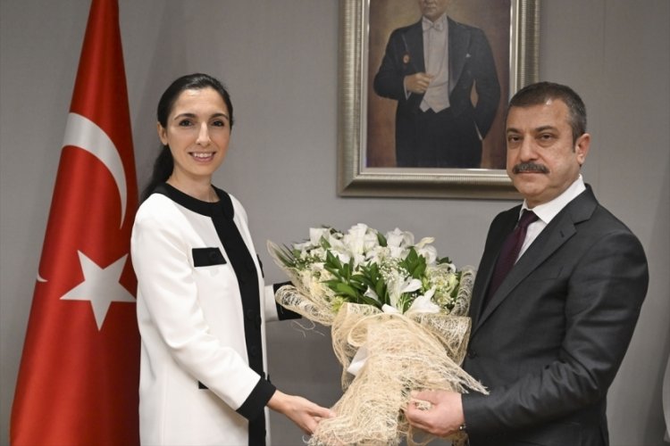 Hafize Gaye Erkan g&ouml;revine başladı