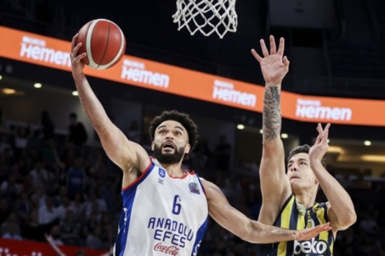 İlk finalist Anadolu Efes