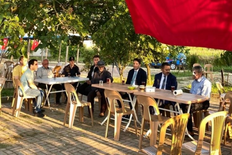 &Ccedil;anakkale'de Vali Aktaş, Şehit Jandarma Uzman &Ccedil;avuş'un ailesine taziye ziyaretinde bulundu
