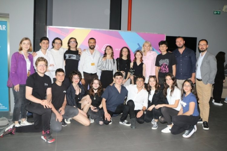 Bursa'da m&uuml;zik yarışmasında "En İyi Beste" &ouml;d&uuml;l&uuml; Şahinkaya'nın