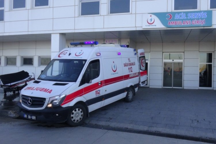 Halatı kopan asans&ouml;r kabini boşluğa d&uuml;şt&uuml;: 1 yaralı