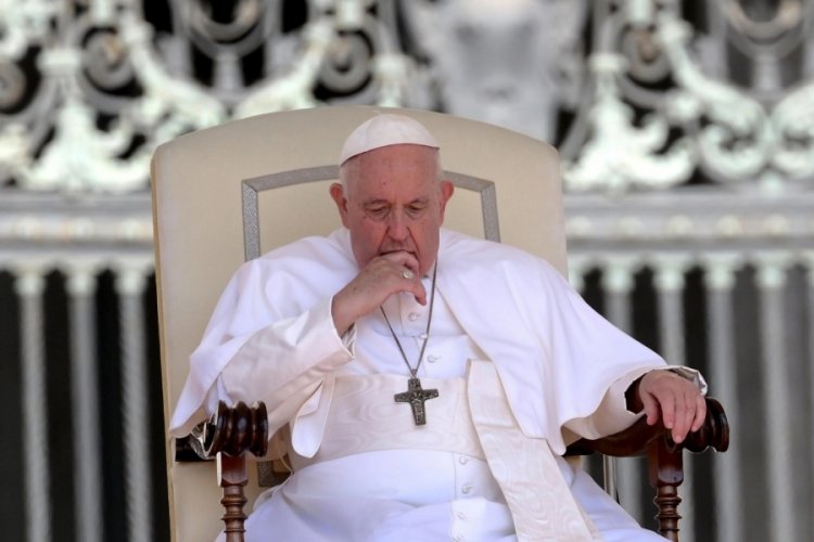 Ameliyat edilen Papa, gelecek haftayı da hastanede ge&ccedil;irecek