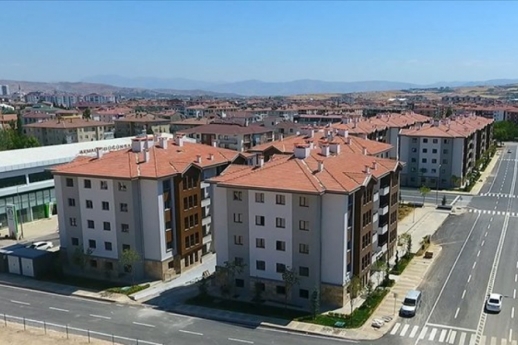 Deprem konutlarında yeni form&uuml;l! Daha kısa s&uuml;rede bitecek
