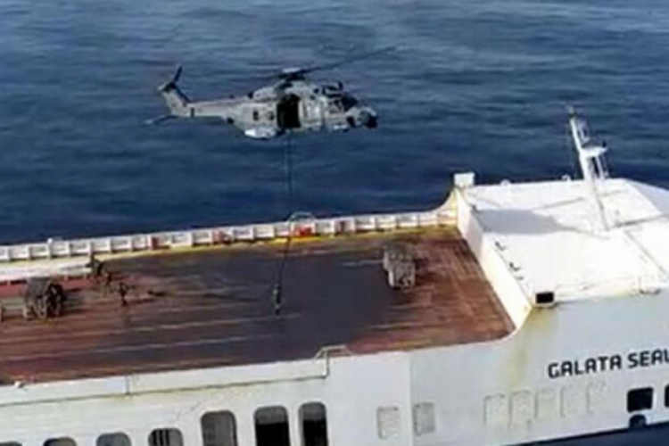 İtalya Savunma Bakanlığı: T&uuml;rk bayraklı 'Galata Seaways' gemisine m&uuml;dahale edildi