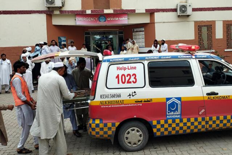 Pakistan'da şiddetli yağış ve dolu sonucu hayatını kaybeden sayısı y&uuml;kseldi