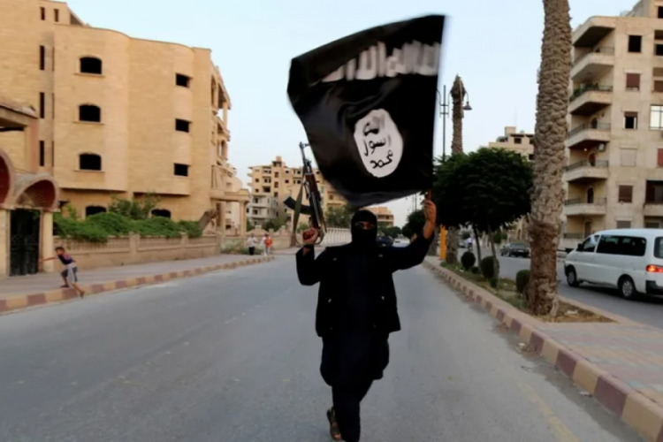 IŞİD Kerk&uuml;k'te saldırdı: 4 asker &ouml;ld&uuml;,
