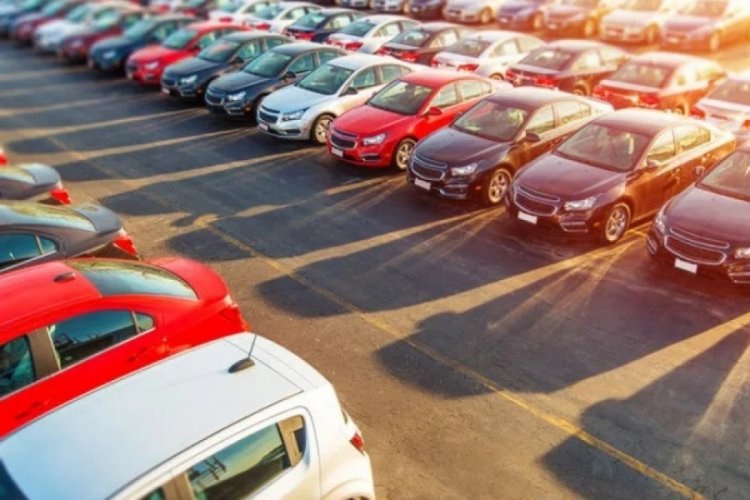 Otomobil pazarında d&ouml;viz depremi: Peş peşe zam mı gelecek?