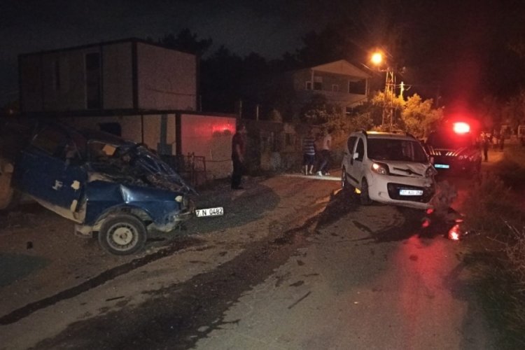 Kazada yaralanan 4 &ccedil;ocuk babası hastanede yaşamını yitirdi