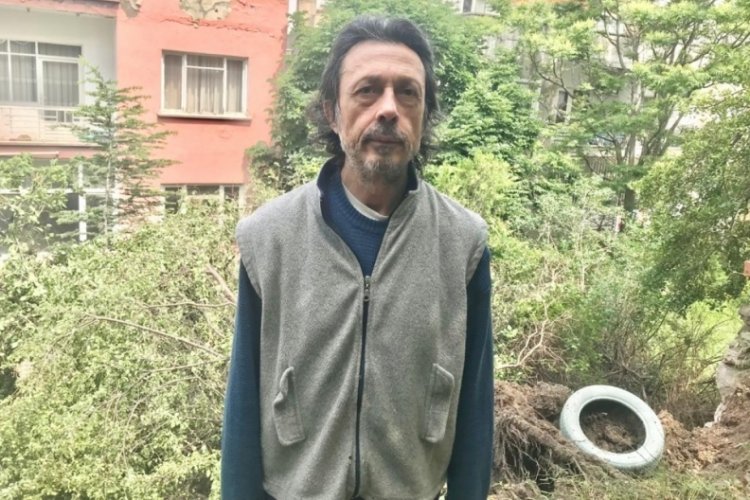Ankara'da sağanak nedeniyle binanın istinat duvarı &ccedil;&ouml;kt&uuml;