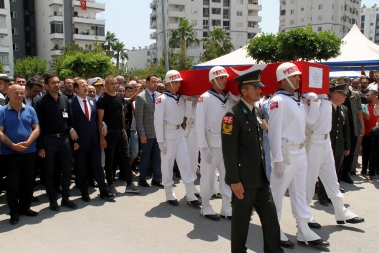 Şehit Uzman &Ccedil;avuş Şahin'e veda