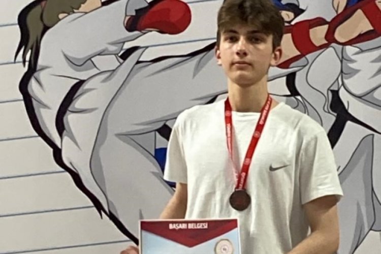 Afyonkarahisarlı sporcu Bilal Koca T&uuml;rkiye 3'&uuml;nc&uuml;s&uuml; oldu