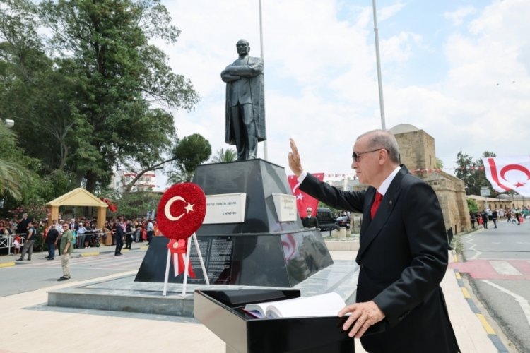 Erdoğan'dan Kıbrıs T&uuml;rk'&uuml; vatandaşlara teşekk&uuml;r!