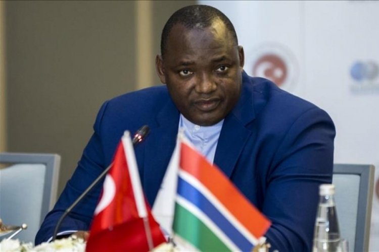Gambiya Cumhurbaşkanı Barrow'dan &uuml;&ccedil;&uuml;nc&uuml; d&ouml;nem adaylığı iması