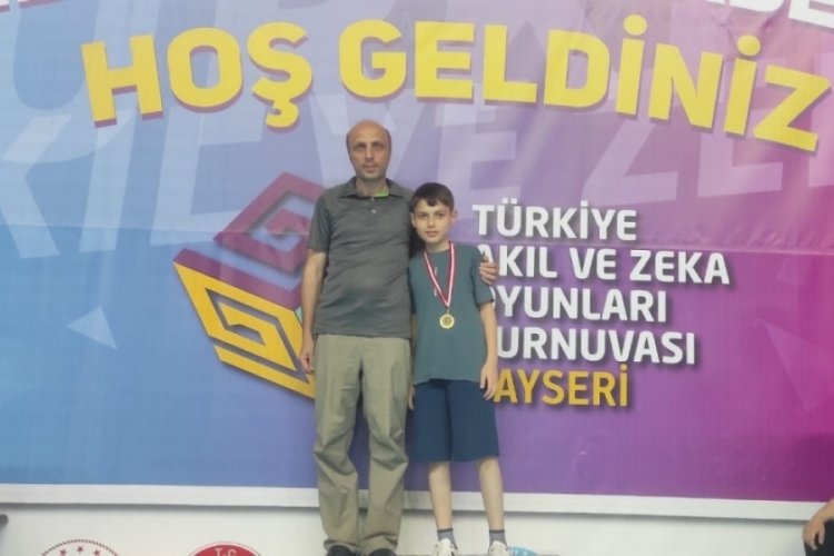Akıl ve Zeka Oyunları T&uuml;rkiye Şampiyonası birincisi Bursa'dan