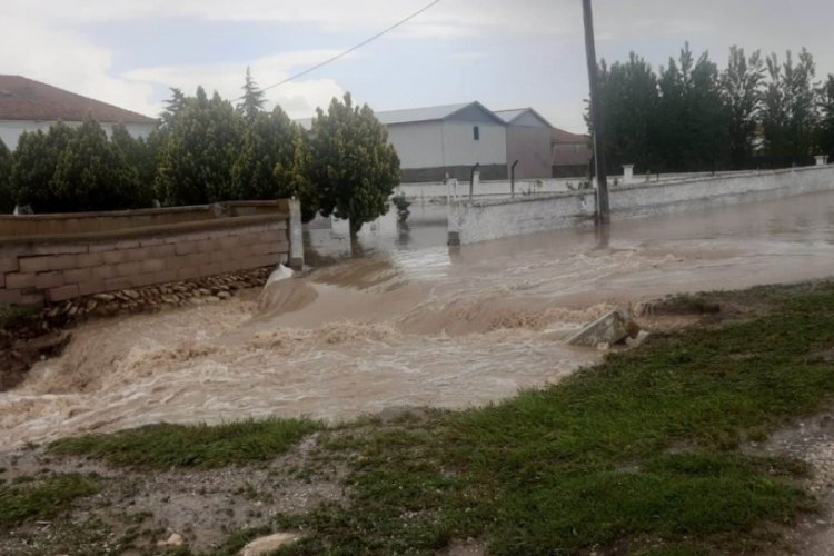 Konya'da şiddetli yağmurun sonu sel