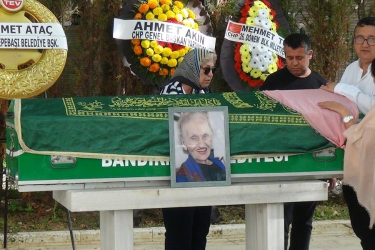 Yazar Pakize Başaran toprağa verildi